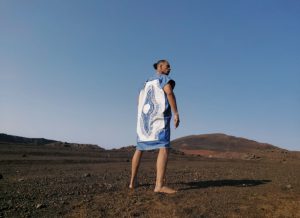 Kimono Flo Mixte long sans manches wax blanc bleu