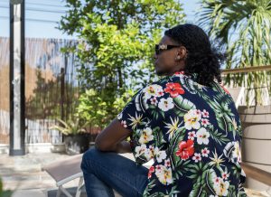 Kimono Flo Mixte Court Bleu Marine Fleurs Hibiscus